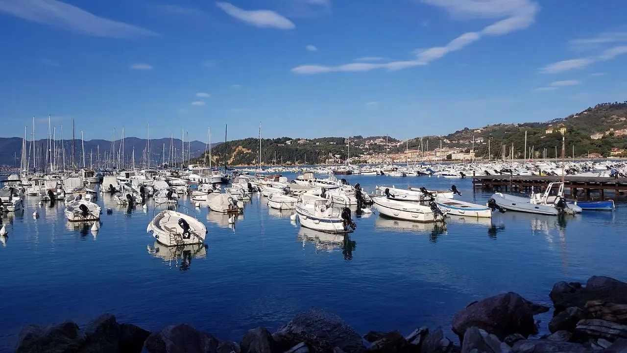 Golfo Dei Poeti Apartment Lerici