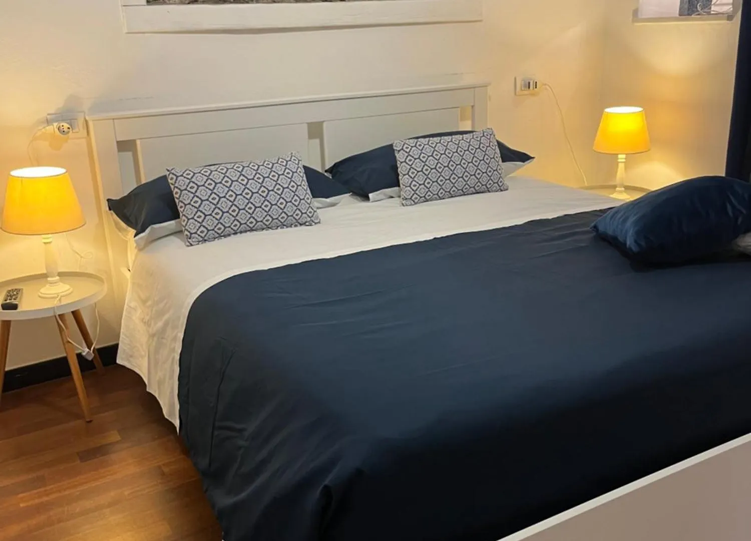 Golfo Dei Poeti Apartment contacts